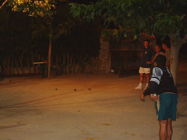 2002_0813_10_petanque_20.jpg